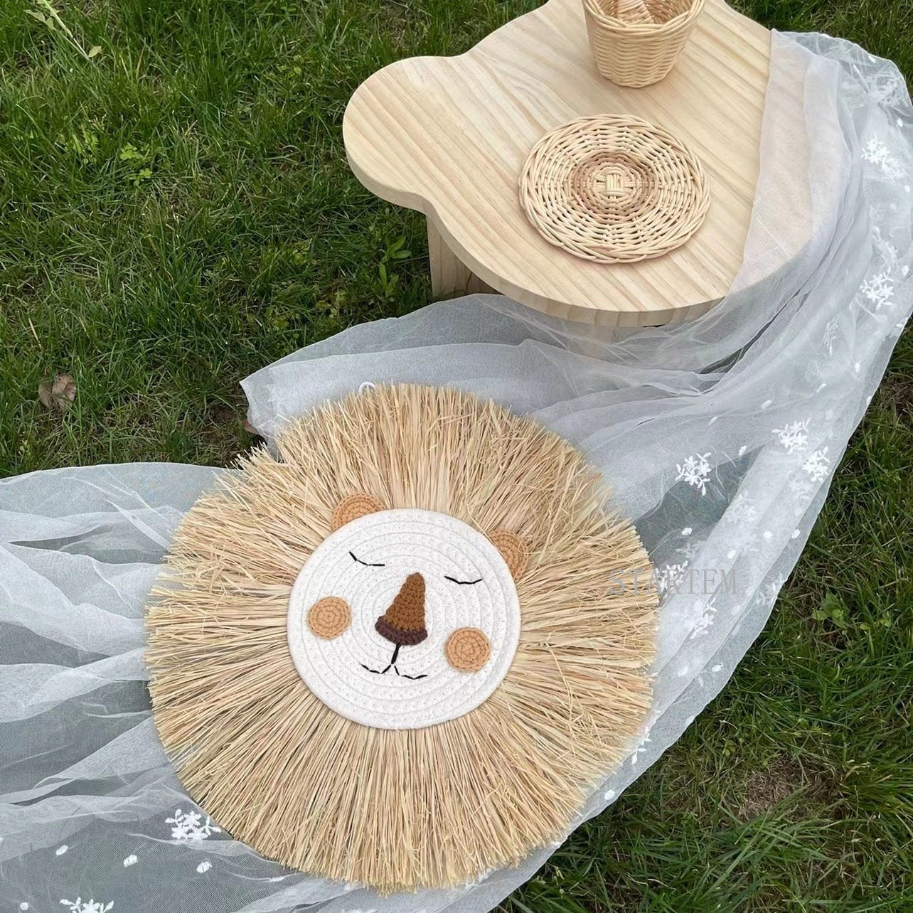 Straw & Woven Lion Wall Hanging